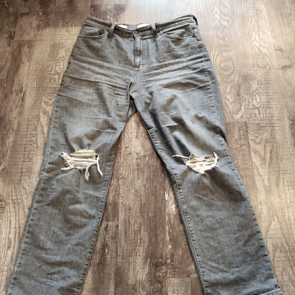 Universal Thread Ripped Grey Mom Jeans Size 12